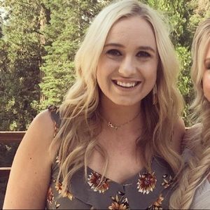 Meet your Posher, Hailey